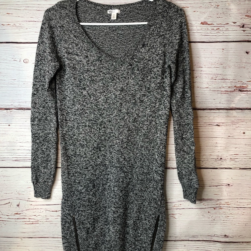 BP XS sweater Style Dress with zippered bottom